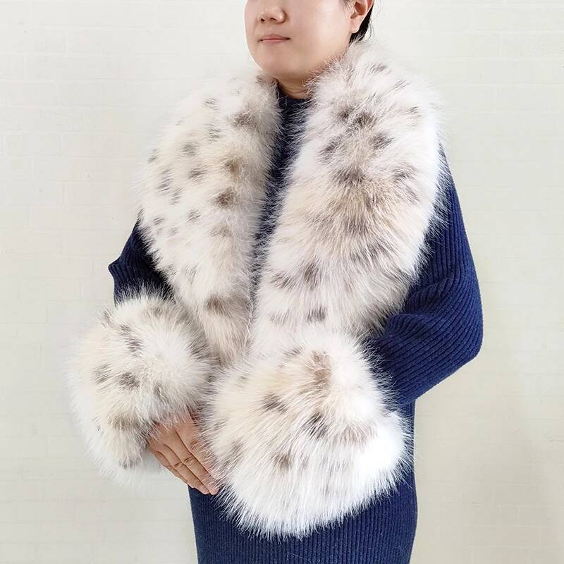 Winter Clothing Pk - ผ้าพันคอขนเฟอร์เทียมลายสุนัขจิ้งจอกสำหรับผู้หญิงไซส์ใหญ่ แจ็คเก็ตฤดูหนาว ผ้าคลุมไหล่ขนฟูอุ่นๆ แฟชั่น ชุดปกและปลายแขนเสื้อขนเฟอร์เทียม ผ้าพันคอขนฟูสำหรับผู้หญิง